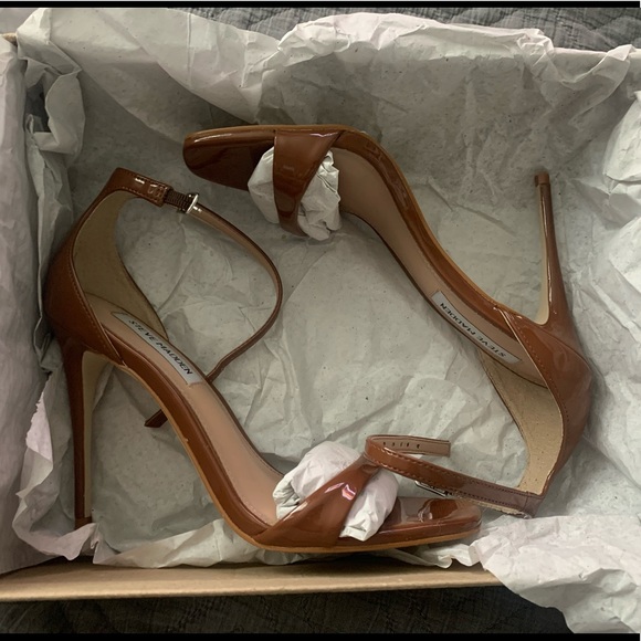Steve Madden Brown Heels - Picture 5 of 6
